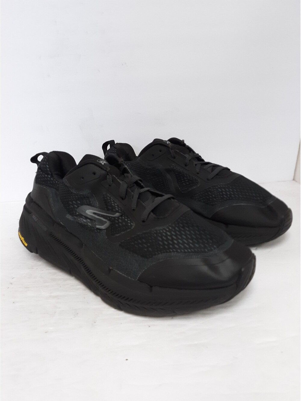 Skechers Max Cushioning Premier 2.0 Men's 13 Extra Wide 4E Black Sneaker 220840